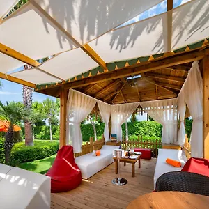Hotel Trendy Lara, Antalya